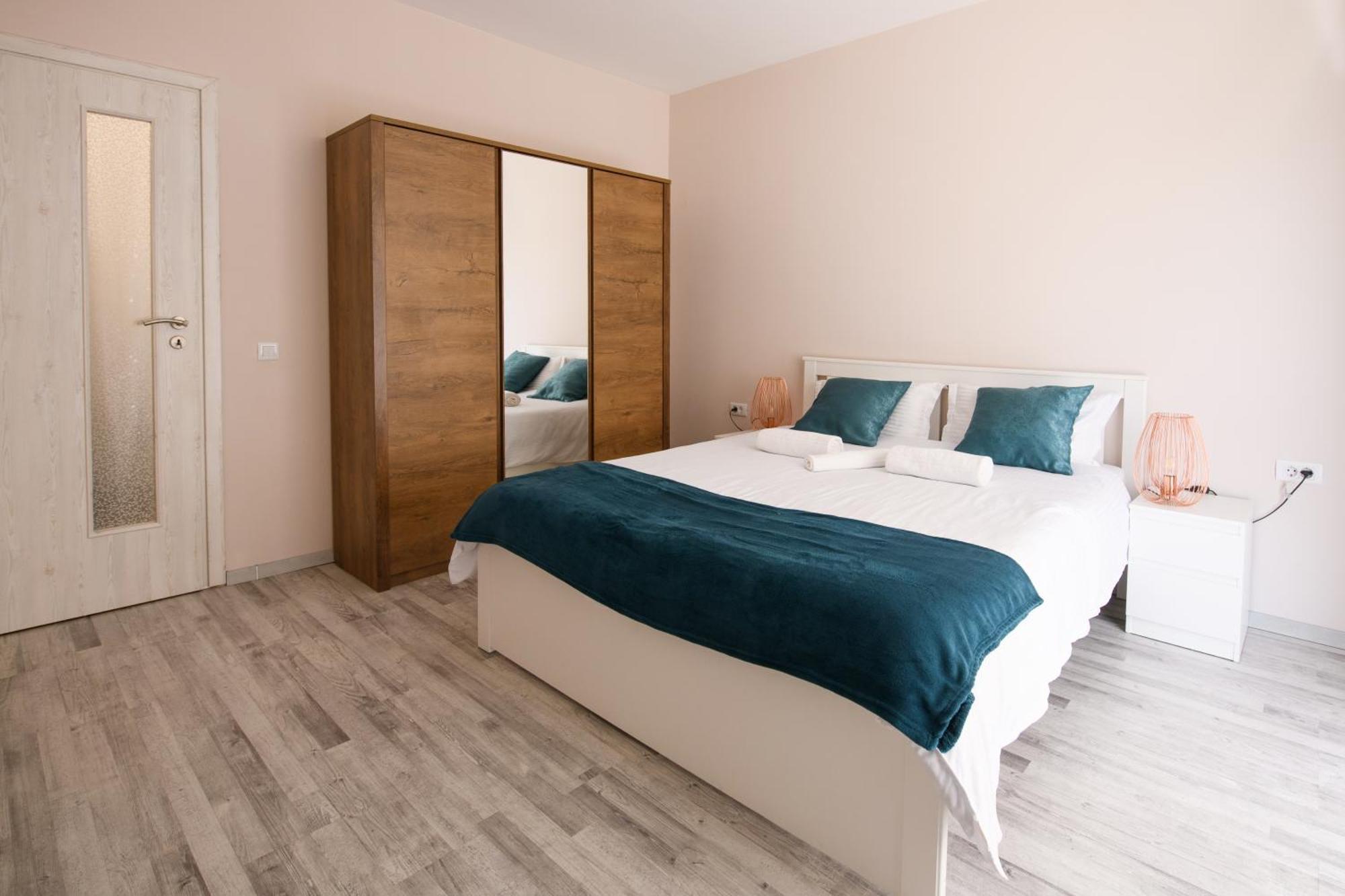 Smart Living Plaza Lejlighed Bukarest Eksteriør billede
